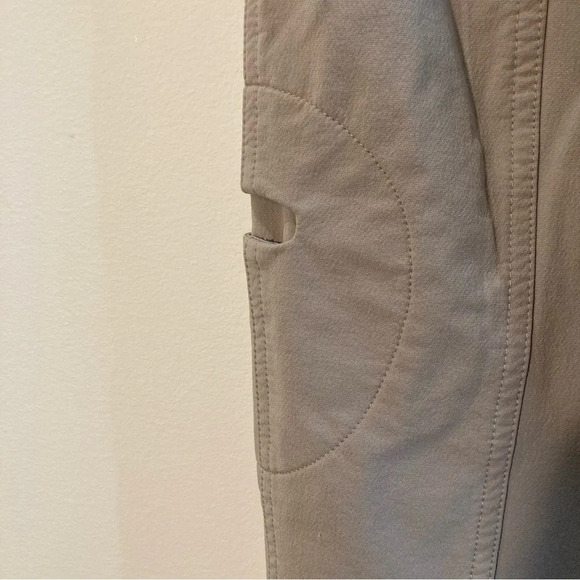 LULULEMON Sz 10 Carry Less Wide Leg Pockets Snap Button  Zipper Vintage Pants - Picture 11 of 11